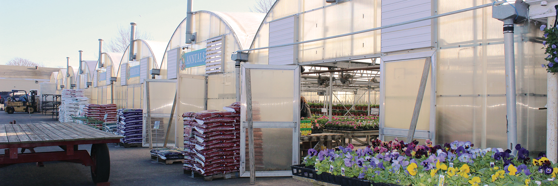 commercial greenhouse structure