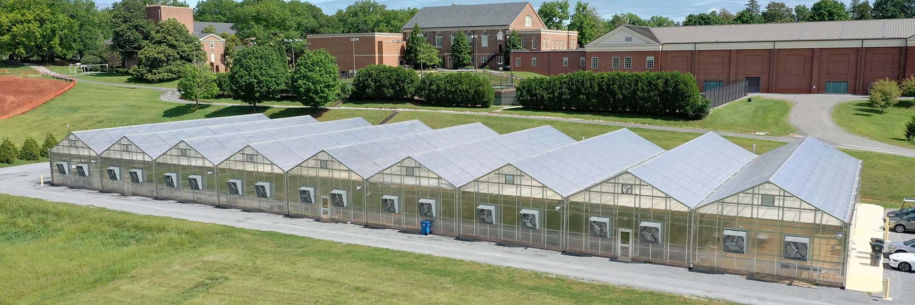 polycarbonate greenhouse foundation