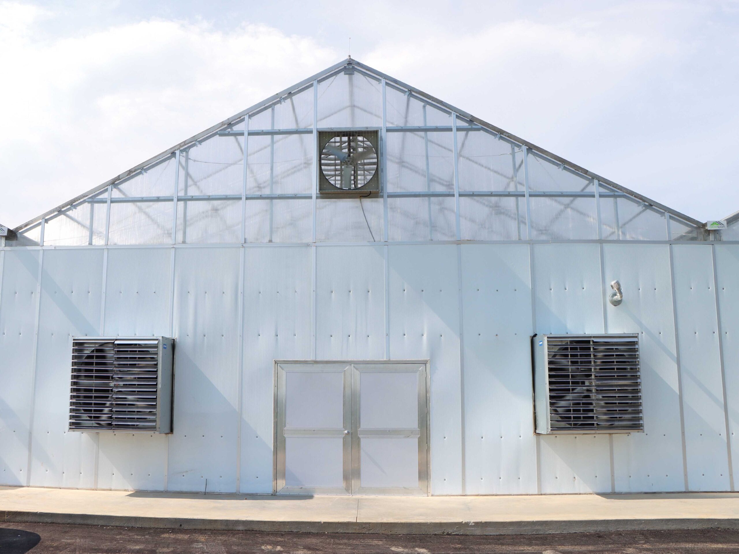 greenhouse endwall with ventilation fans