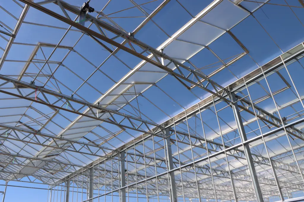 glass cladding on a venlo design for greenhouse